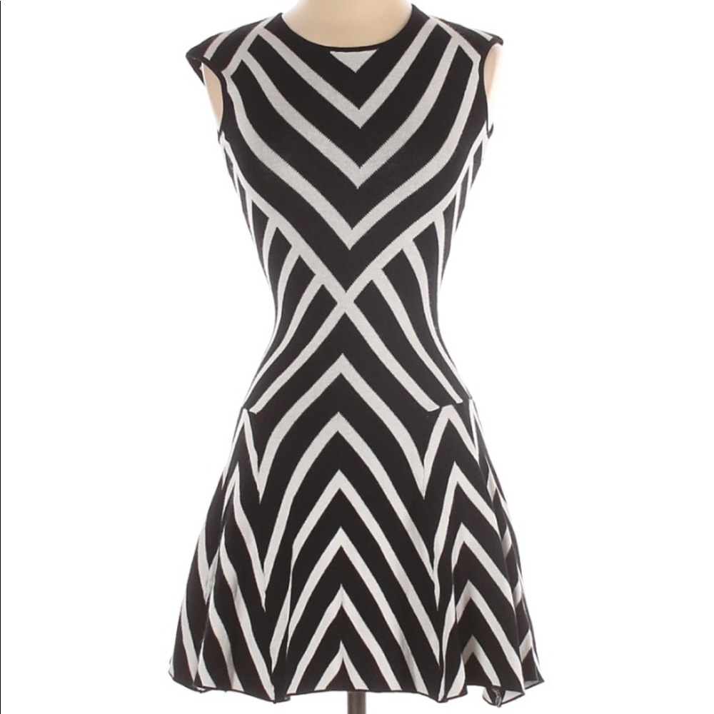 ❤️Banana Republic Chevron Knit Sleeveless Dress Sz S Warm Knit